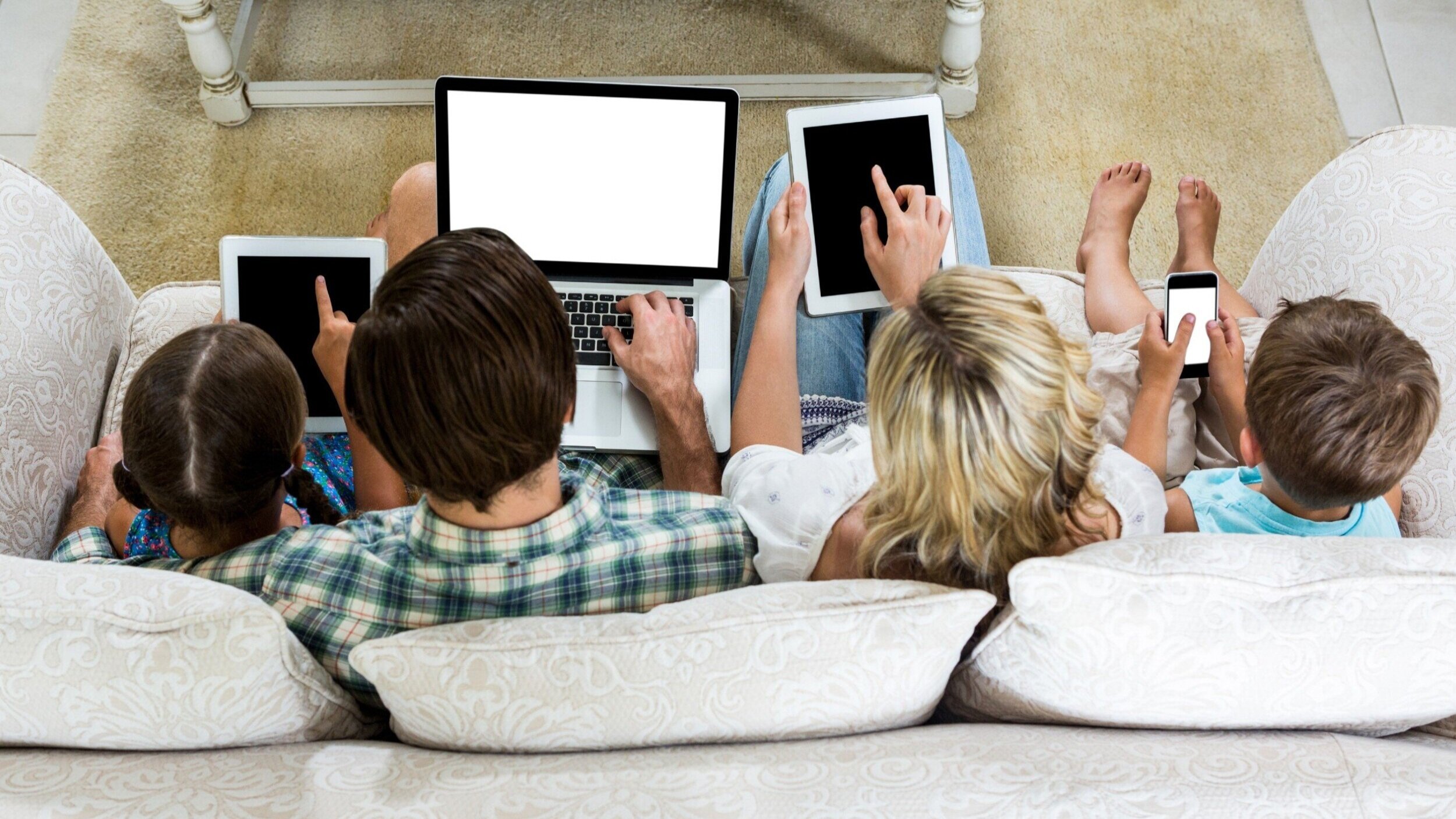 Setting Healthy Limits: Screen Time Guidance for Parents